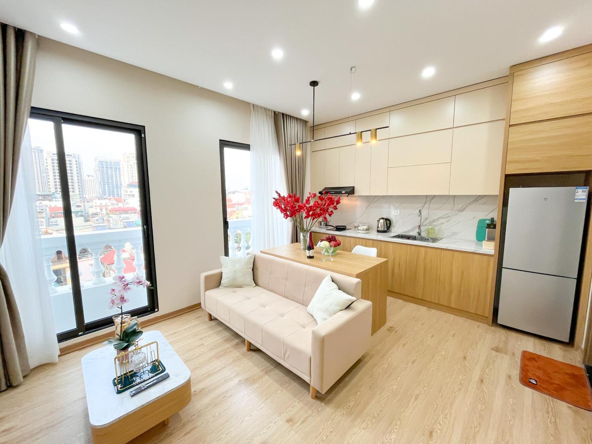 Amazing Housing Lac Long Quan Ханой Экстерьер фото