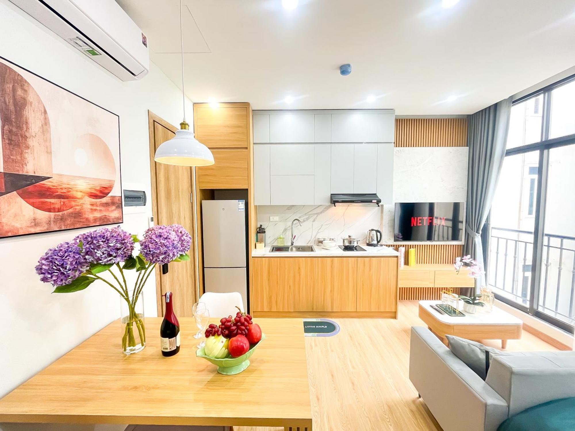 Amazing Housing Lac Long Quan Ханой Экстерьер фото